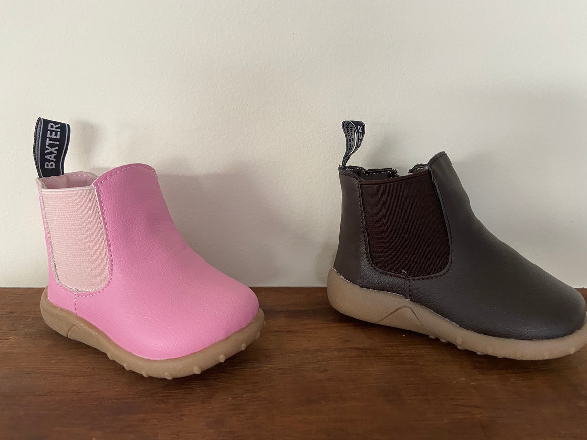 Baby hot sale dealer boots