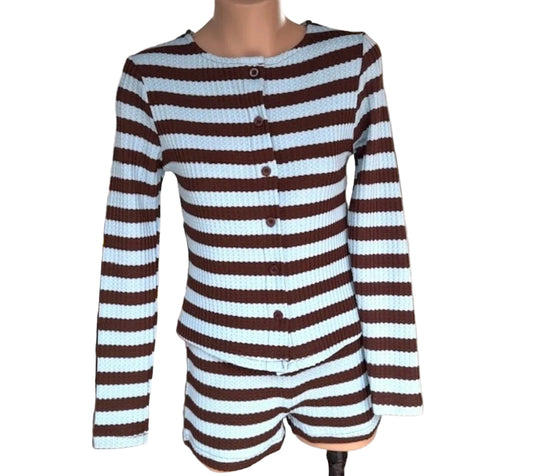By Frankie Chocolate/Blue Stripe
SET