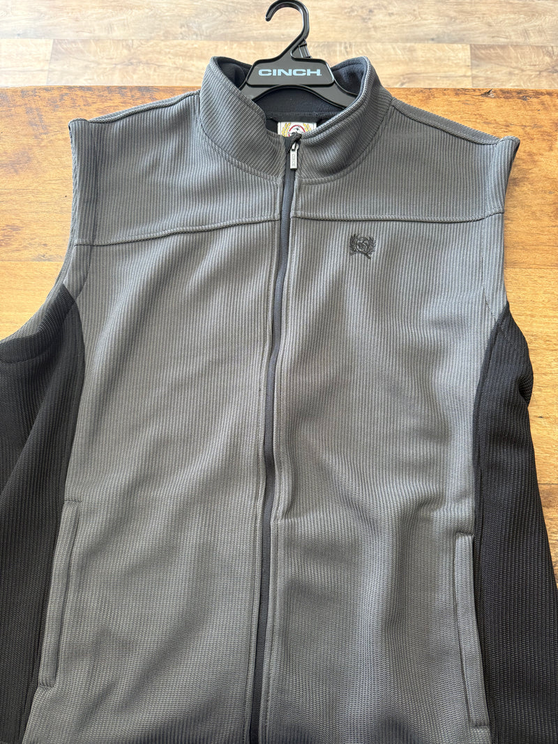 Load image into Gallery viewer, Cinch men’s vest
