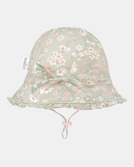 Toshi - Bell Hat Eva